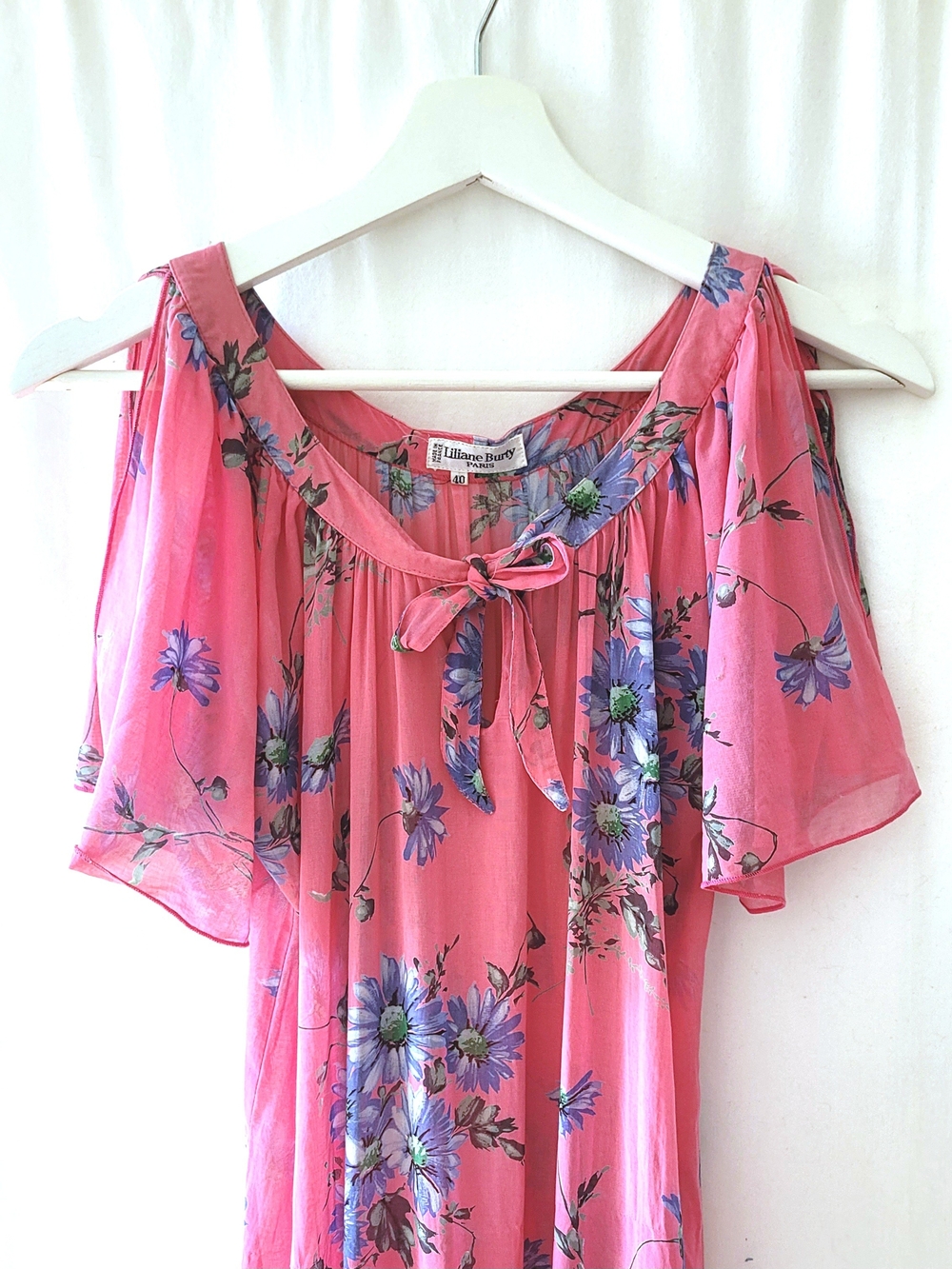 Vintage Parisian Feminine Floral Maxi Dress 40